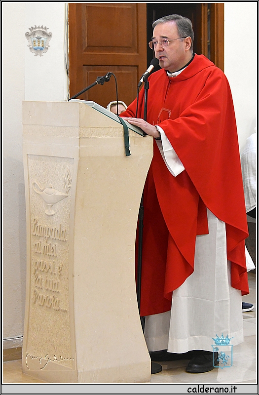 19R_7988.jpg