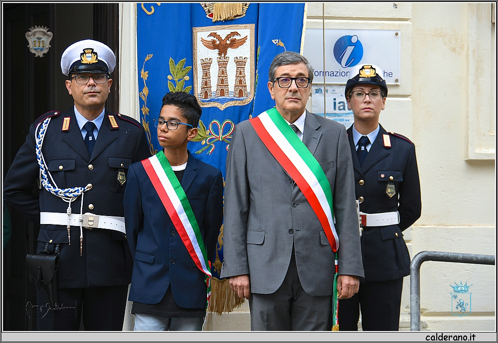 19R_8459.JPG