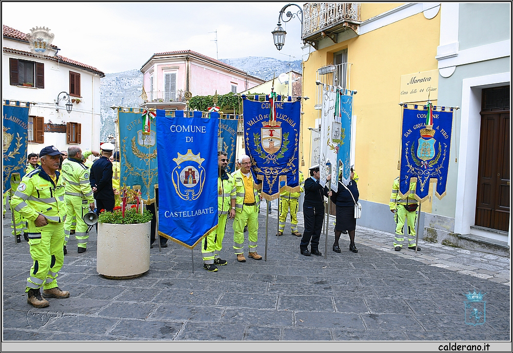 19R_8703.JPG