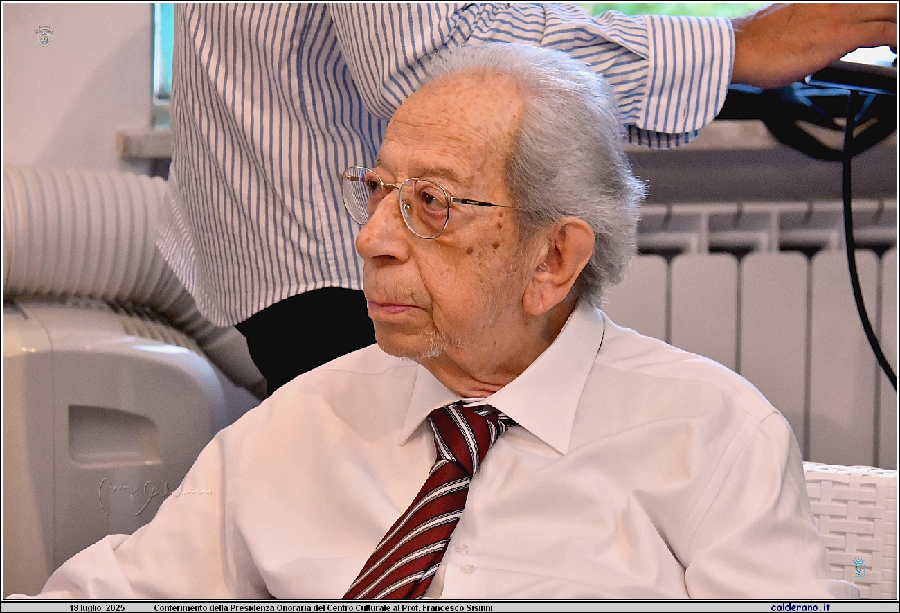 25L_1587.JPG
