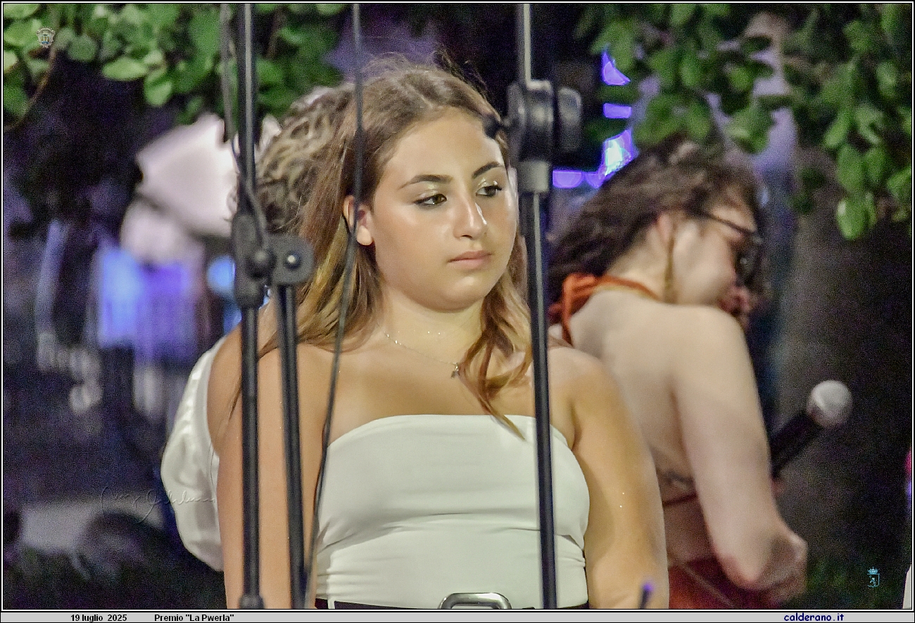 25L_2107.JPG