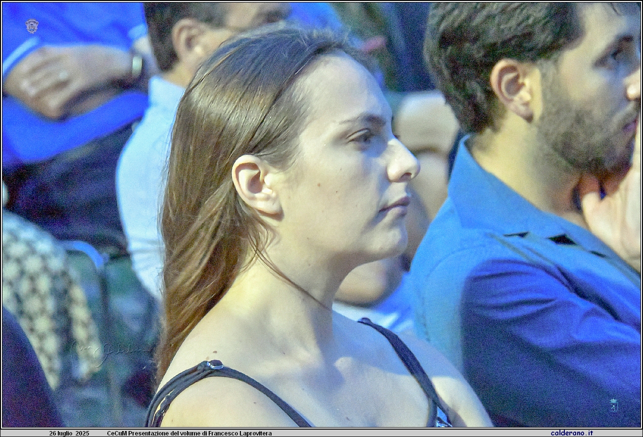 25L_2515.JPG