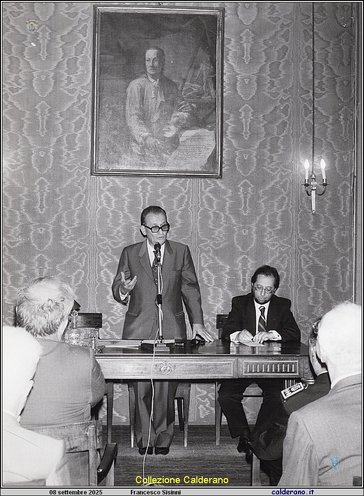 028 Francesco Sisinni con il Ministro Pedini .jpeg