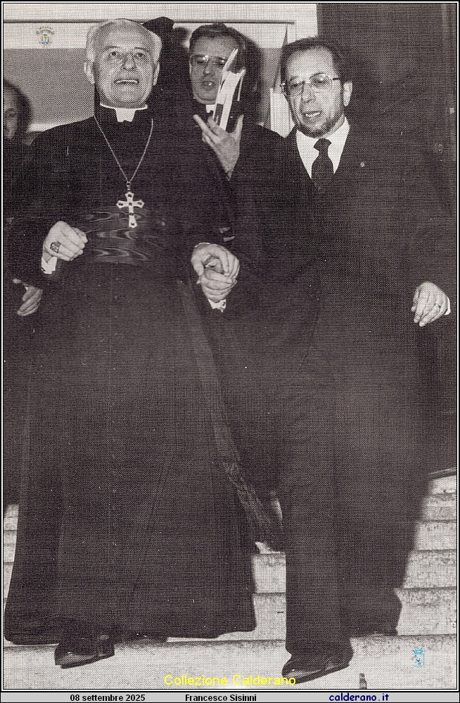 034 S.E. Card. Poletti e il Prof. Francesco Sisinni al convegno su Casimiro Gennari 27-12-1989 .jpeg
