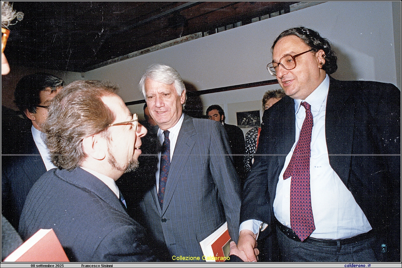 048 Francesco Sisinni con il Ministro Gianni De Michelis 1986.jpeg