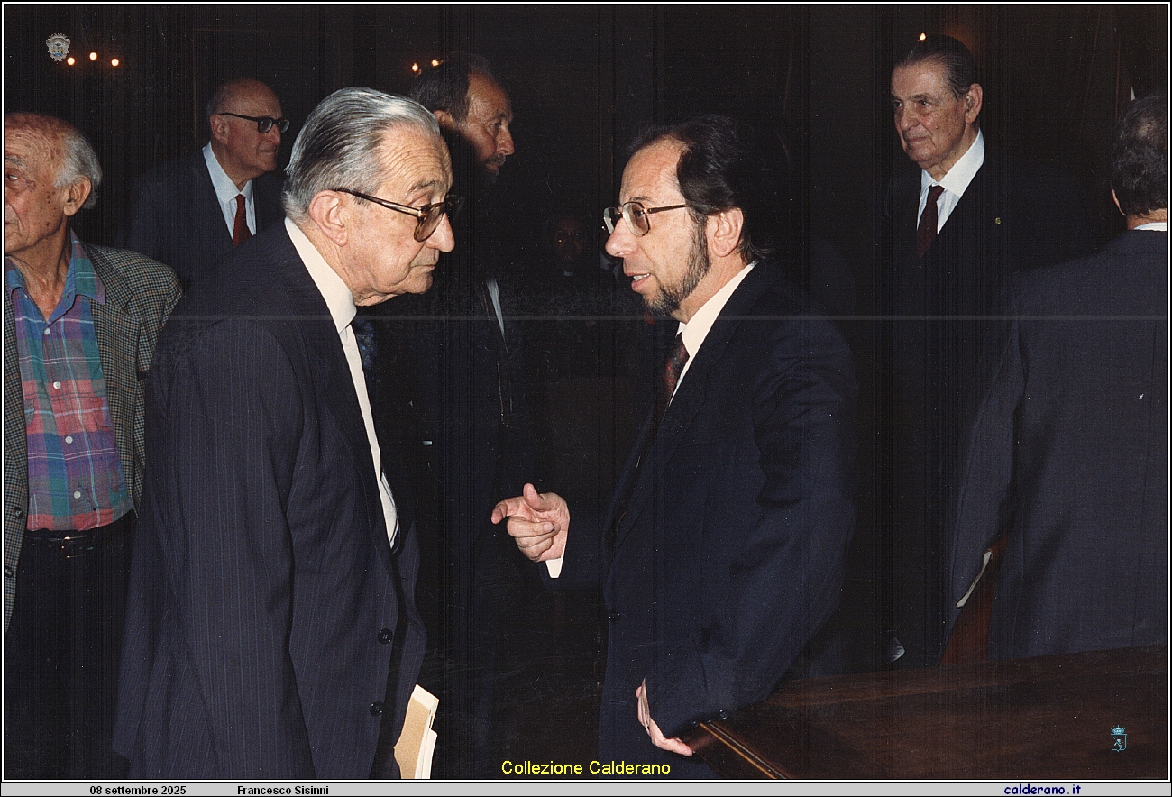 073 Francesco Sisinni con Giulio Carlo Argan i.jpeg