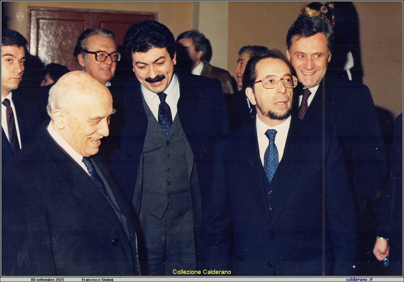 145 Amintore Fanfani, Ministro degli Affari Esteri, con Francesco Sisinni.jpeg