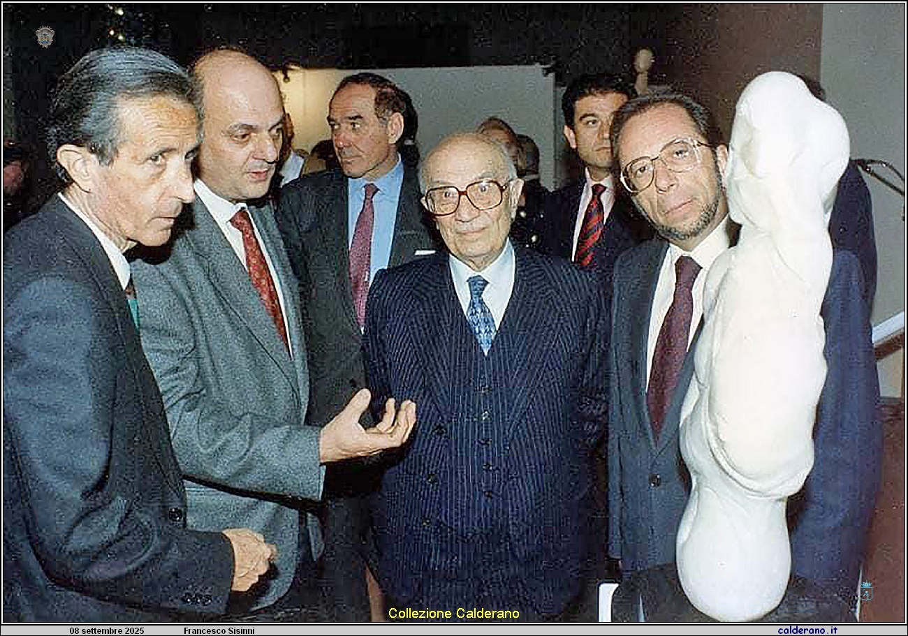 153 Francesco Sisinni con Enzo Scatragli e Amintore Fanfani a Palzzo San Michele 1992.jpg