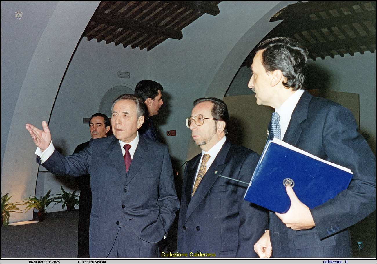 154 Francesco Sisinni con il Presidente della Repubblica Carlo Azeglio Ciampi.jpeg