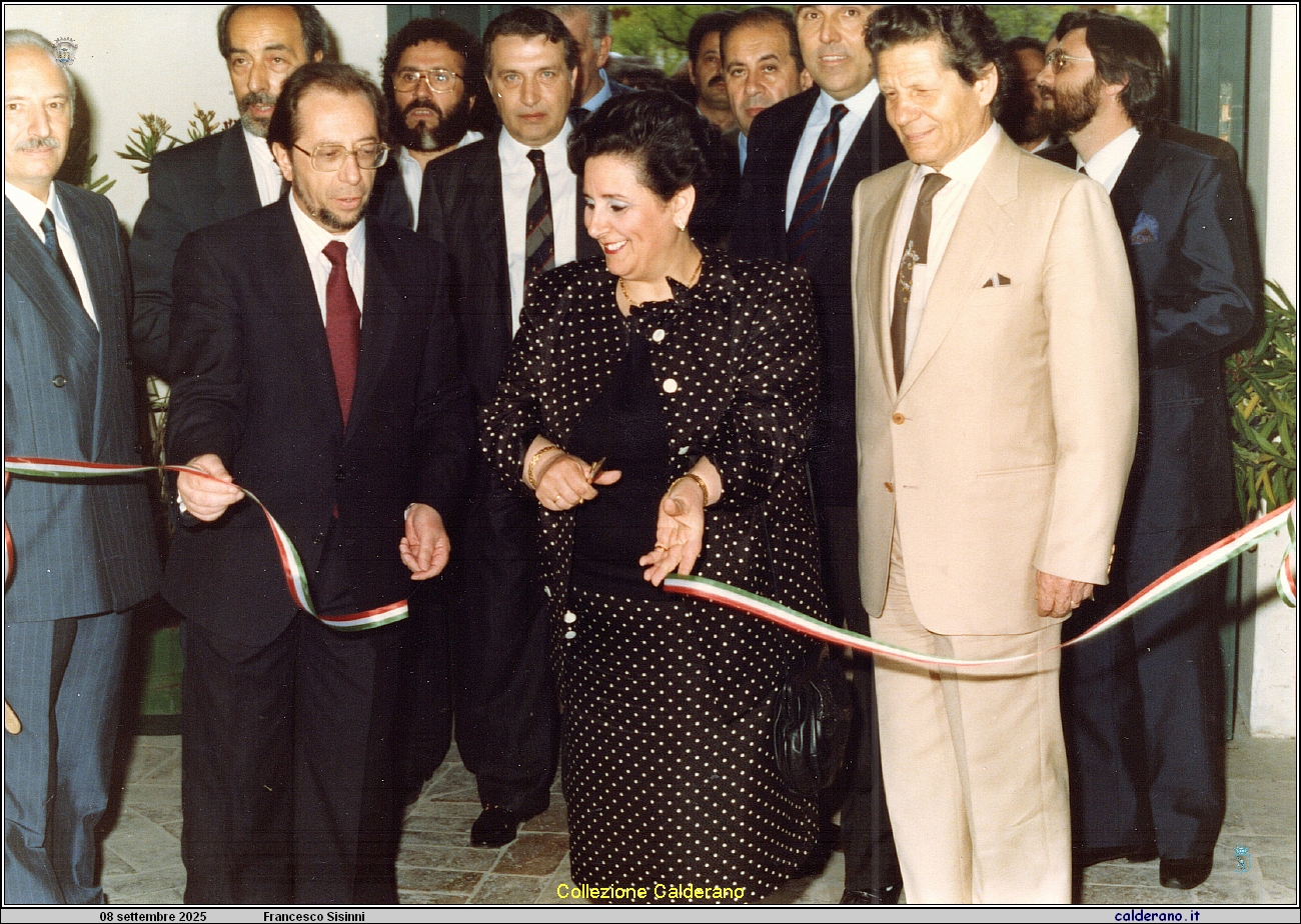 166 Francesco Sisinni e il Ministro Vincenza Bono Parrini 37.jpeg