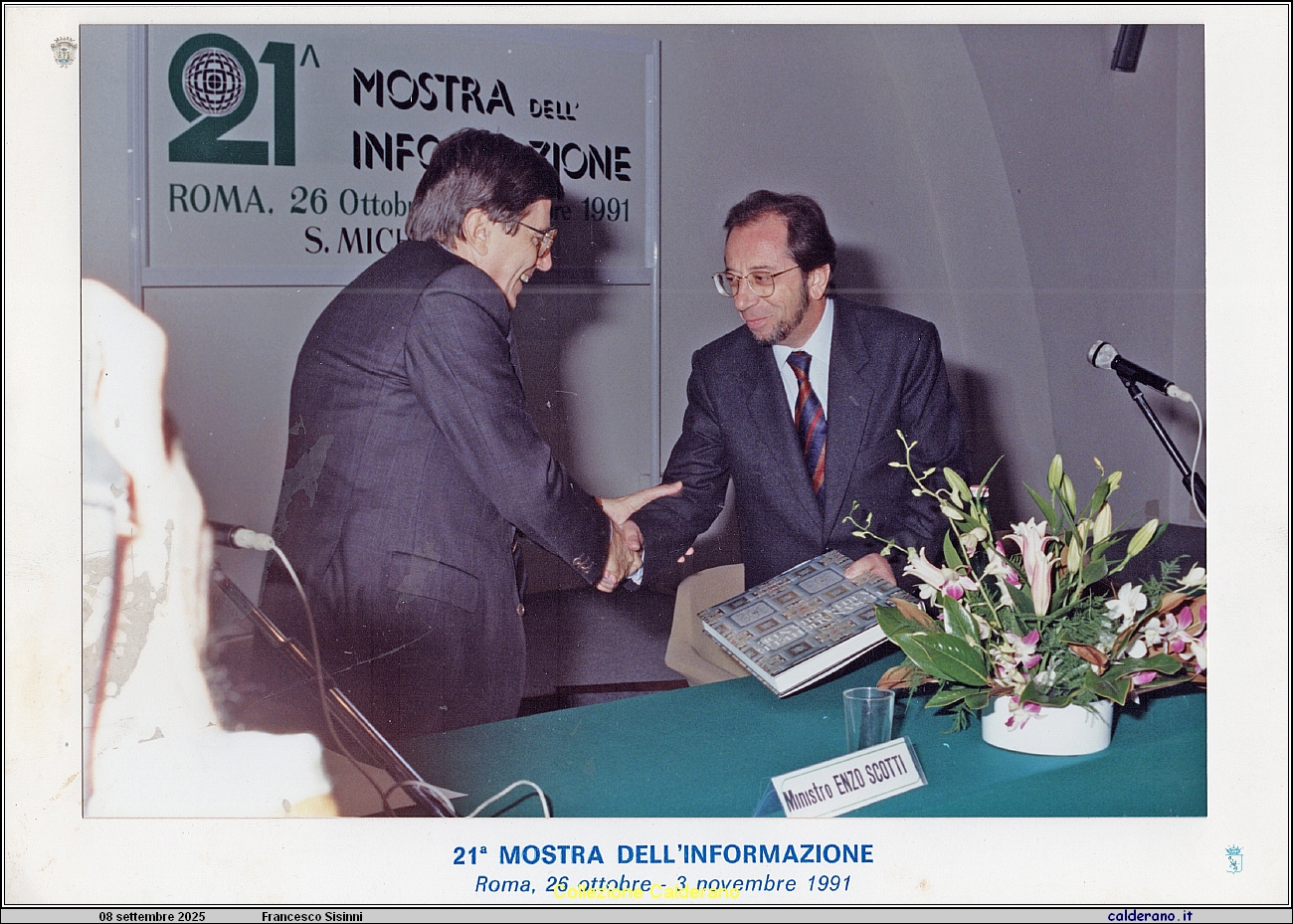 170 Francesco Sisinni con il Il Ministro Enzo Scotti 1.jpeg
