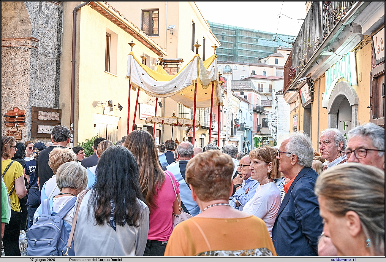 26H_9977.JPG