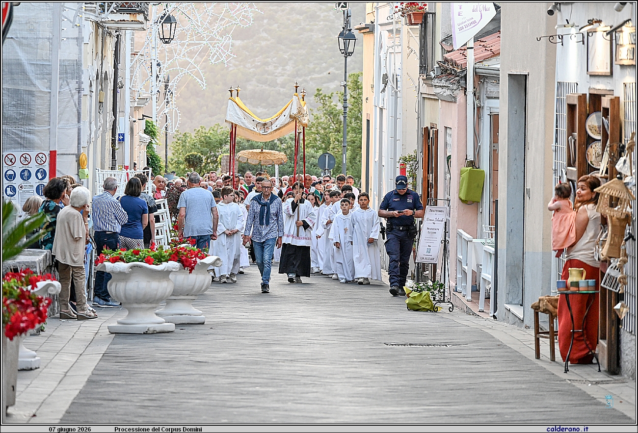 26H_9989.JPG