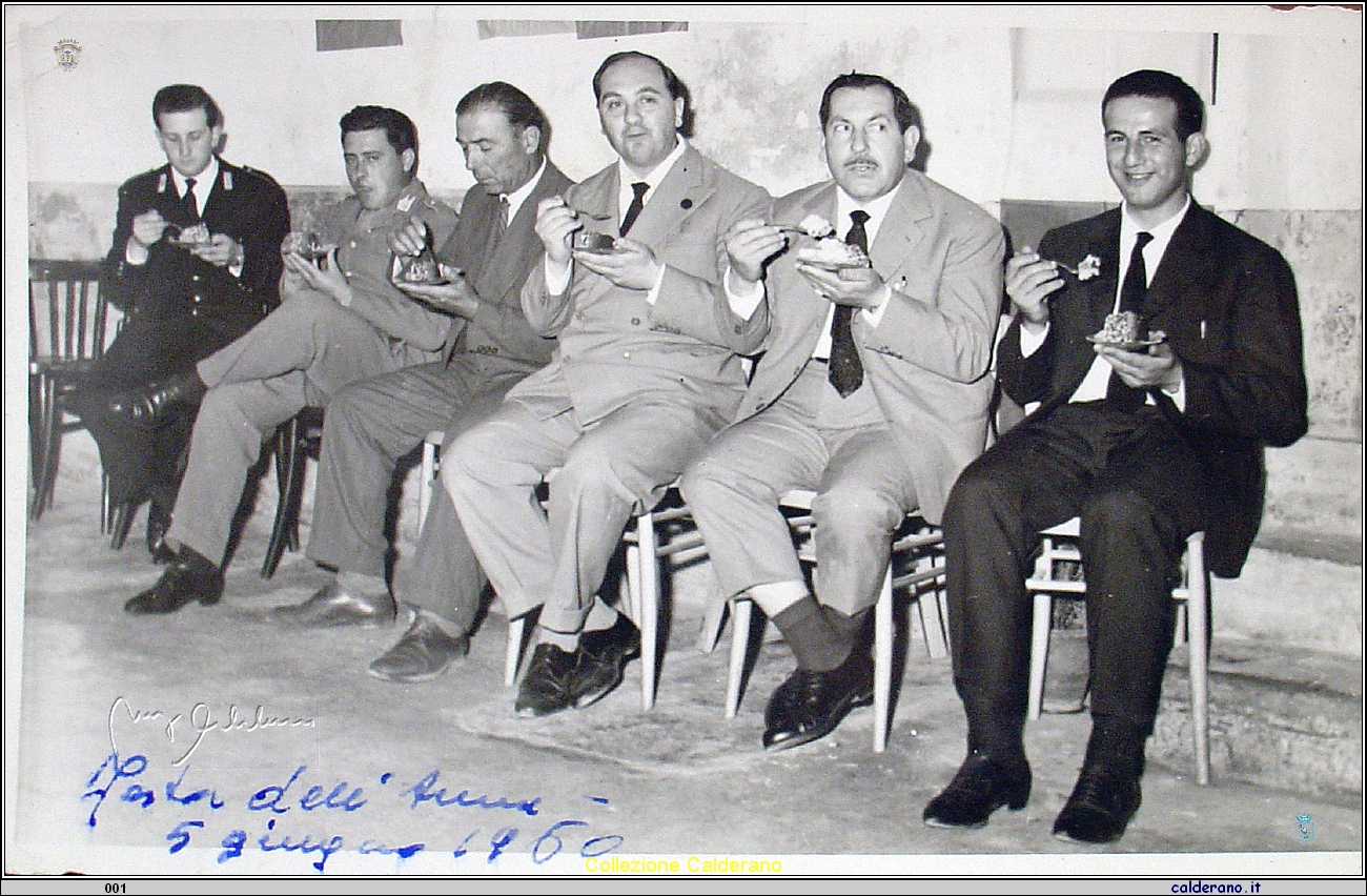 Festa dell'Arma dei Carabinieri con Sorice, Antonio Brando, Peppinello Calderano e Arnaldo Schettino 05-06-1960.JPG