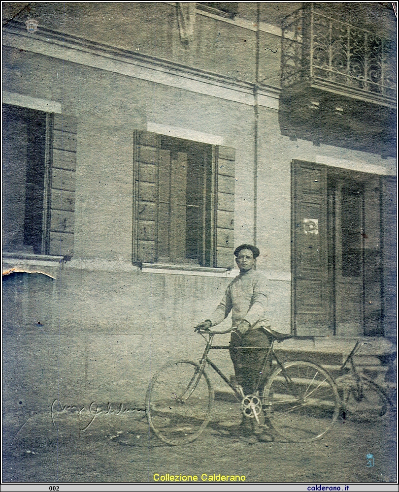Biagio Schettino soldato in bicicletta.jpg