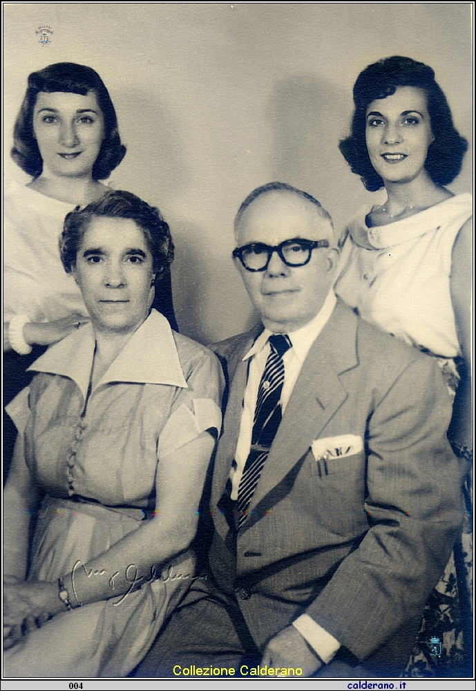 Teresa, Clorinda Liberatore, Nicolino Cafiero e Rosy 1956.jpg