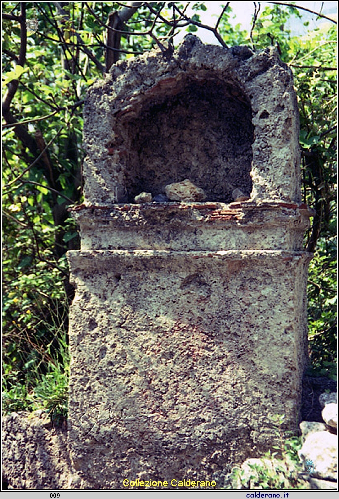 Icona nella discesa San Francesco.jpg