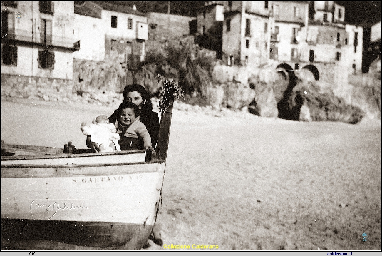 La barca San Gaetano con la Palma sulla Capurota (Prua).jpg