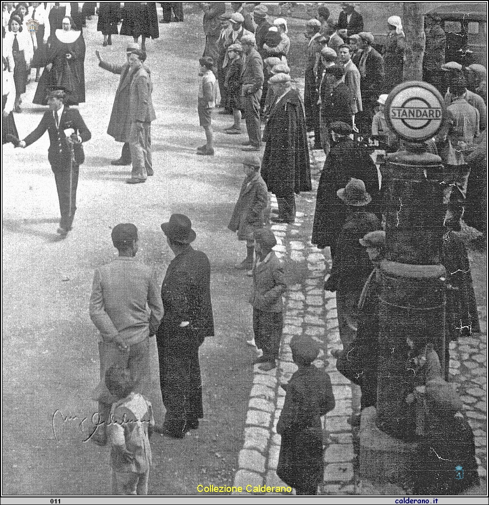 Particolare della parata a Piazza dell'Impero.jpg