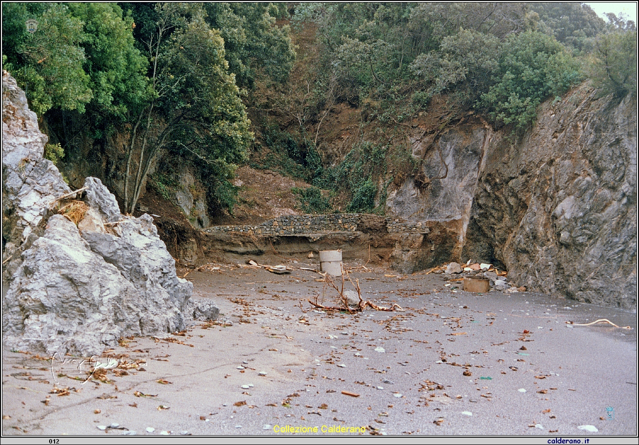 Cala ficarra dopo la tempesta del 1987.jpeg
