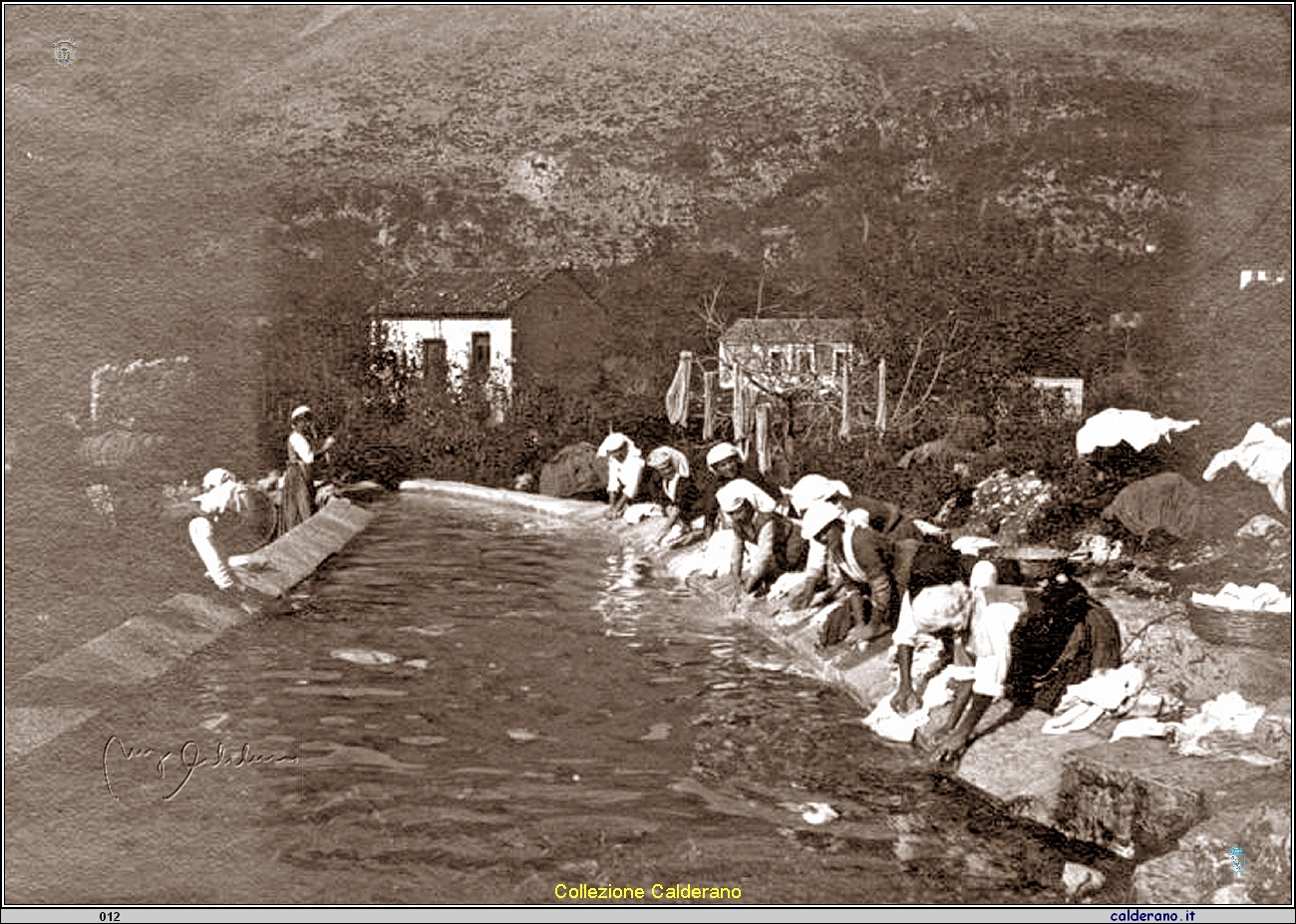 Le lavandaie a Ciurtiano - 1920.jpg