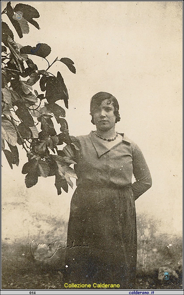 La mia Mamma, giovincella.jpg