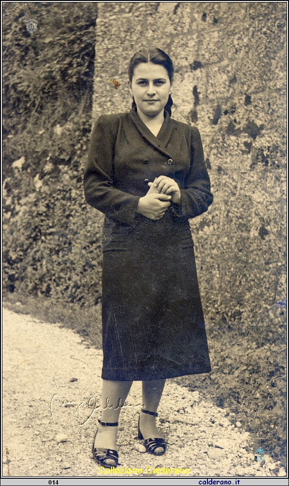 Maria Mazzeo (1929-1996).jpg