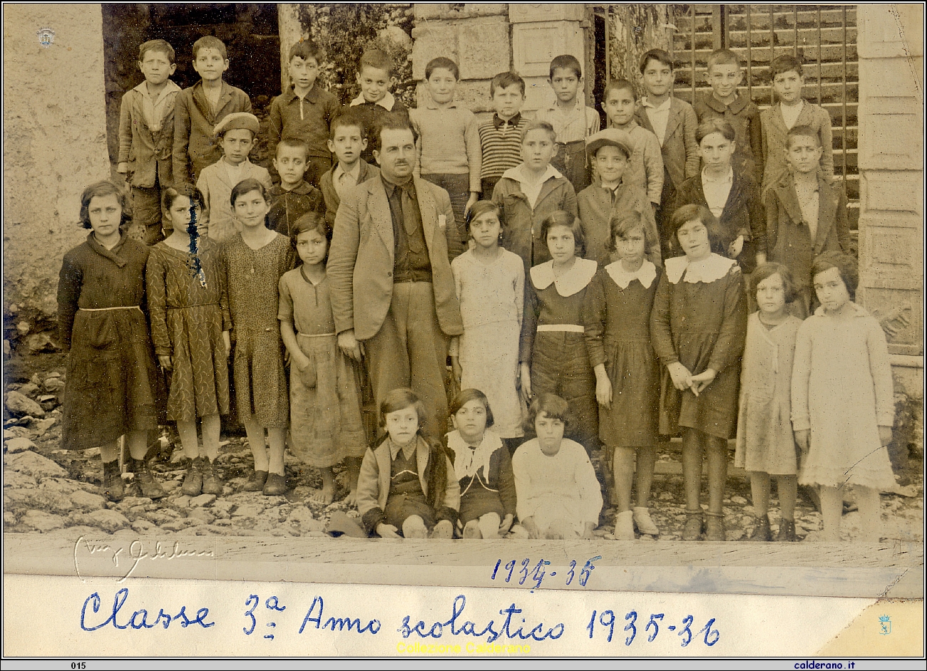 Biagio Schettino e la 3^ classe dell'anno scolastico 1935-36.jpg