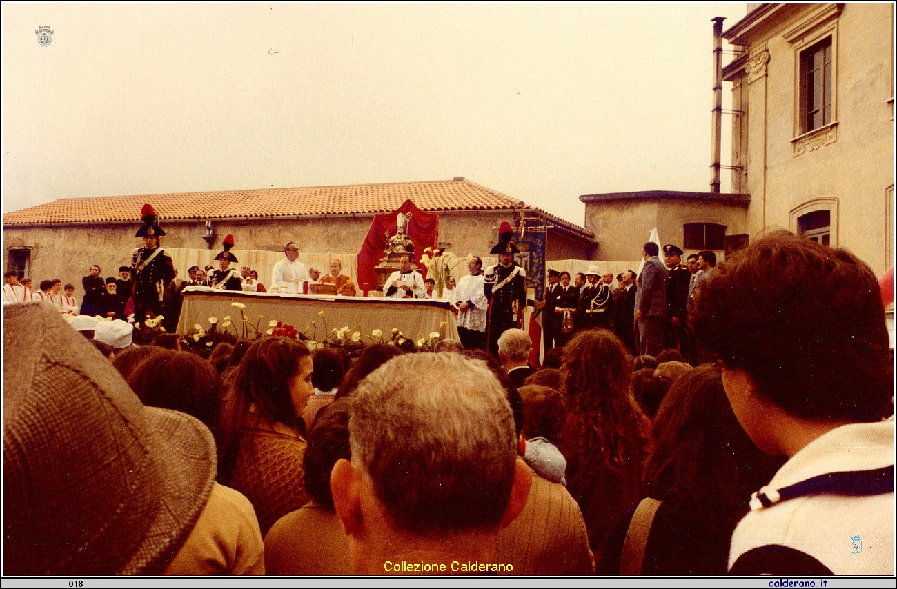 Il Cardinale Oddi celebra la S.Messa del giovedi' di San Biagio 10 maggio 1979 .jpg