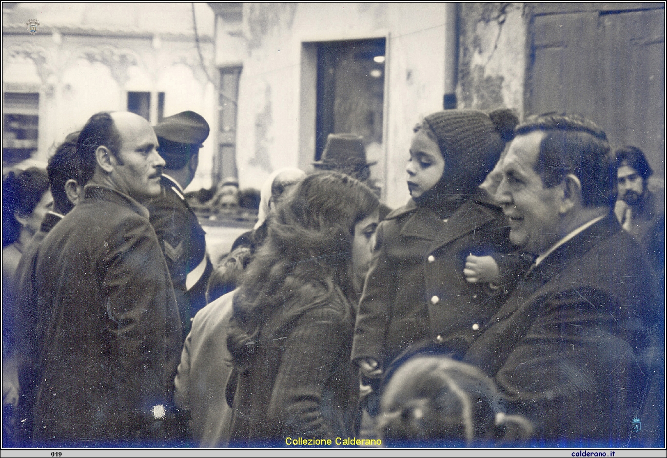 Gianluca e Papa' - San Biagio 1972.jpg