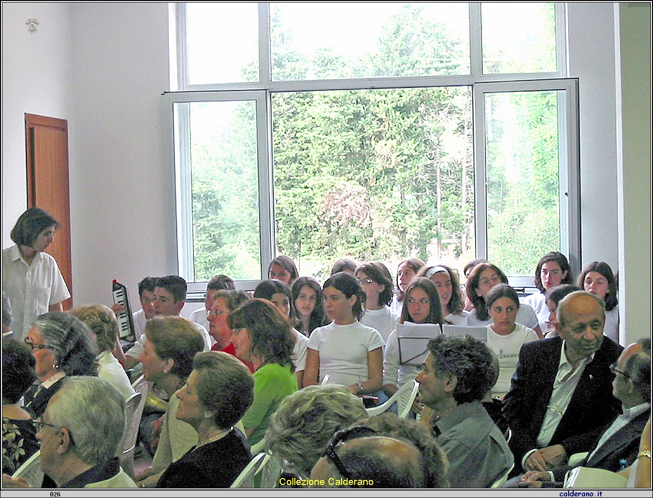 Coro delle Alunne della Scuola Media.jpg