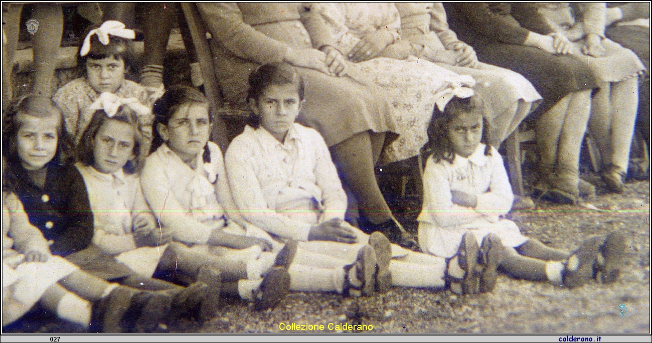 Ragazze dell'Azione Cattolica di Brefaro anni 45-50 3.jpg