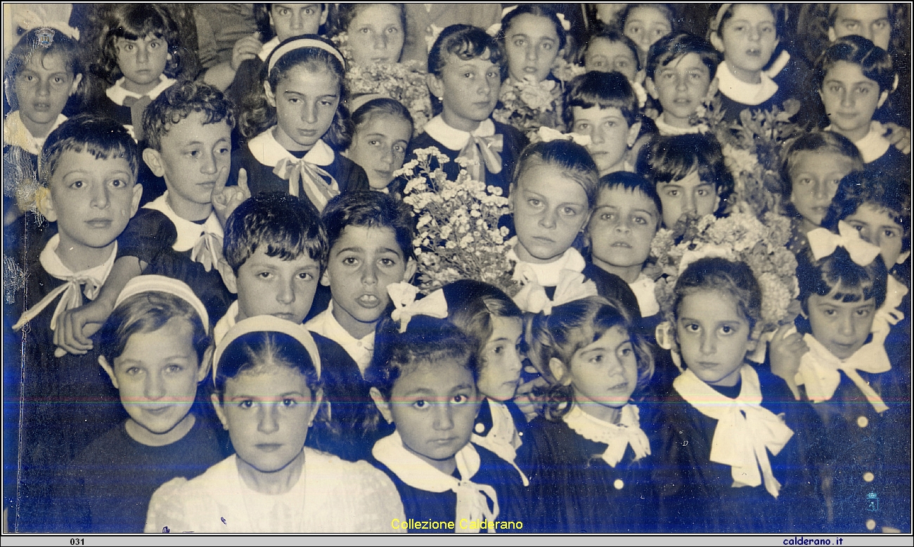 Alunni e Insegnanti della Scuola Elementare Giugno 1964 2.jpg