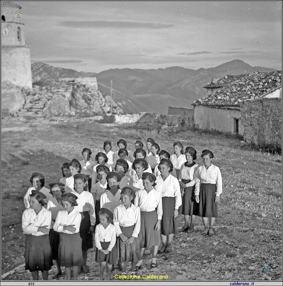Azione Cattolica Femminile di Brefaro al Castello.jpg