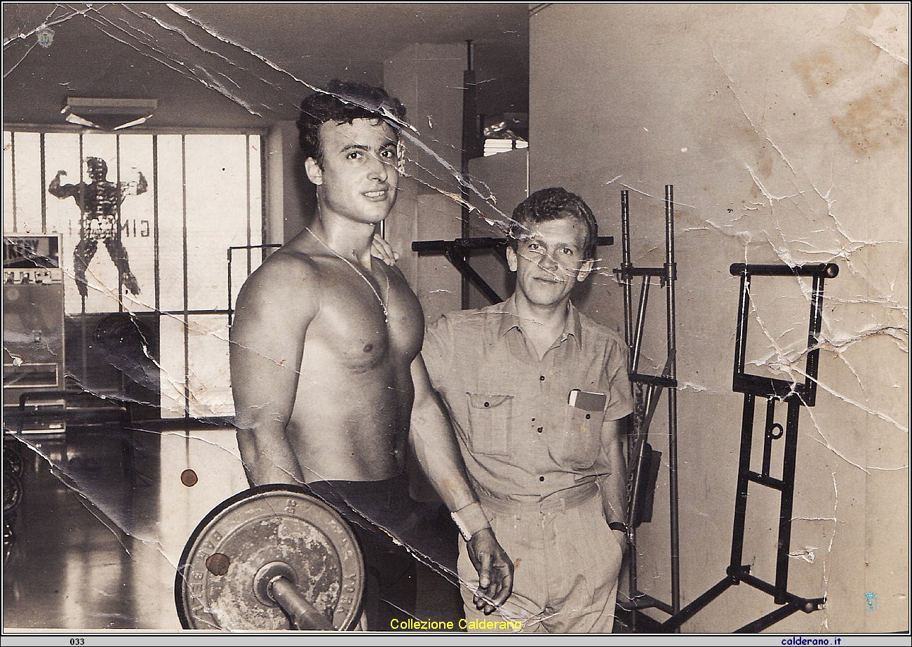 Domenico Spagnolo in palestra in Venezuela.jpg