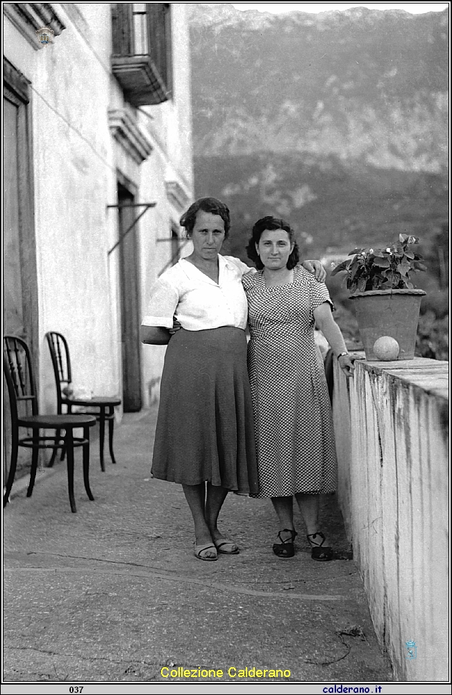 Maria Maestri e Maria De Biase.jpg