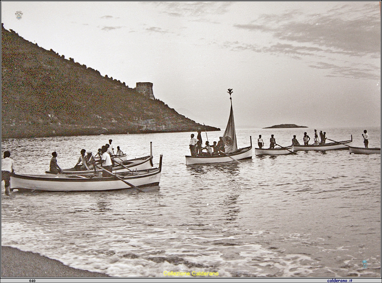 La processione con le barche della Madonna di Portosalvo.jpg