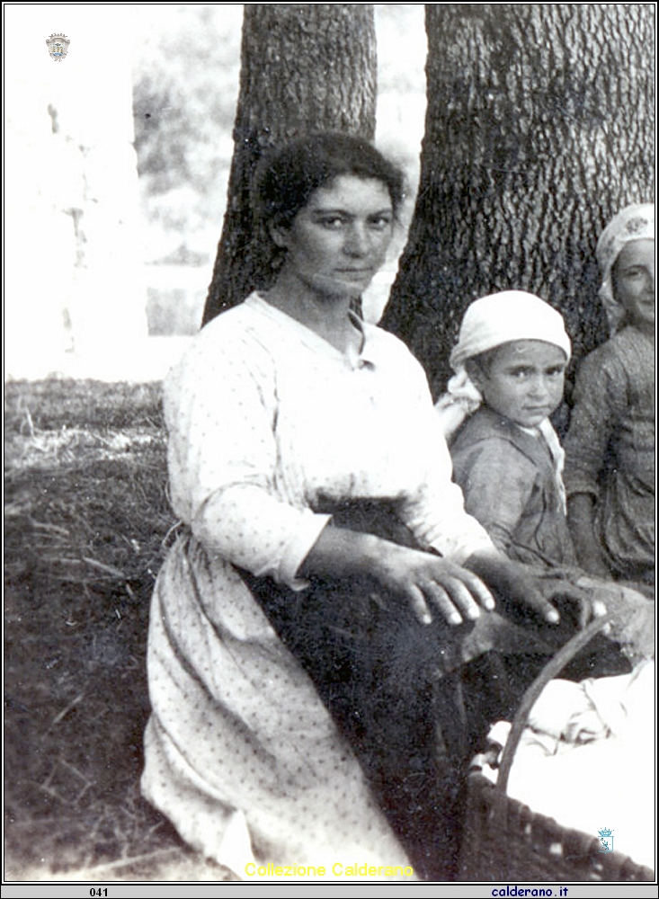 La Nonna e la nipotina.jpg