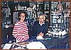 Bianca Ramirez e Andrea Scoppetta nel negozio.jpg