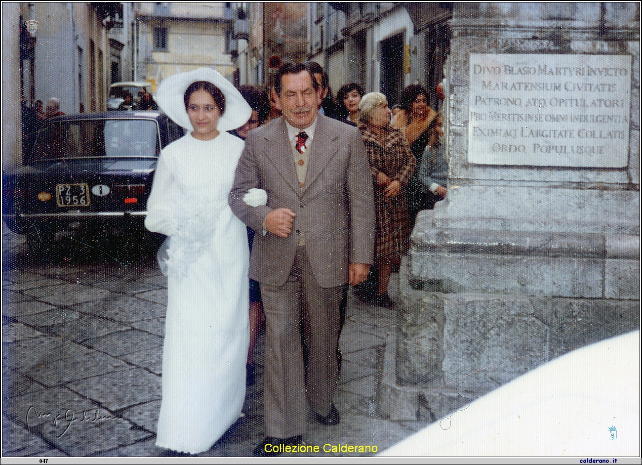 Sposa con Papa' Compare d'anello.jpg