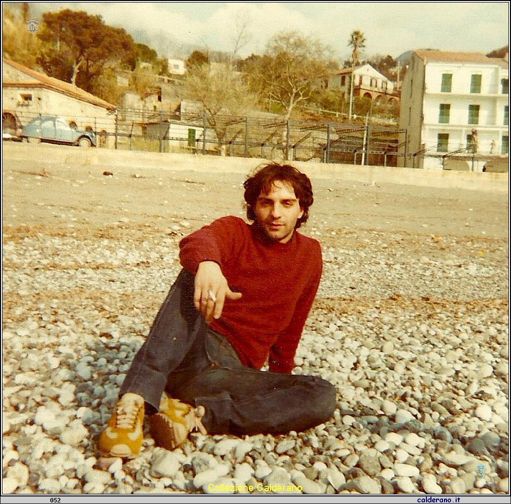 Con la sigaretta Franco Limongi.jpg