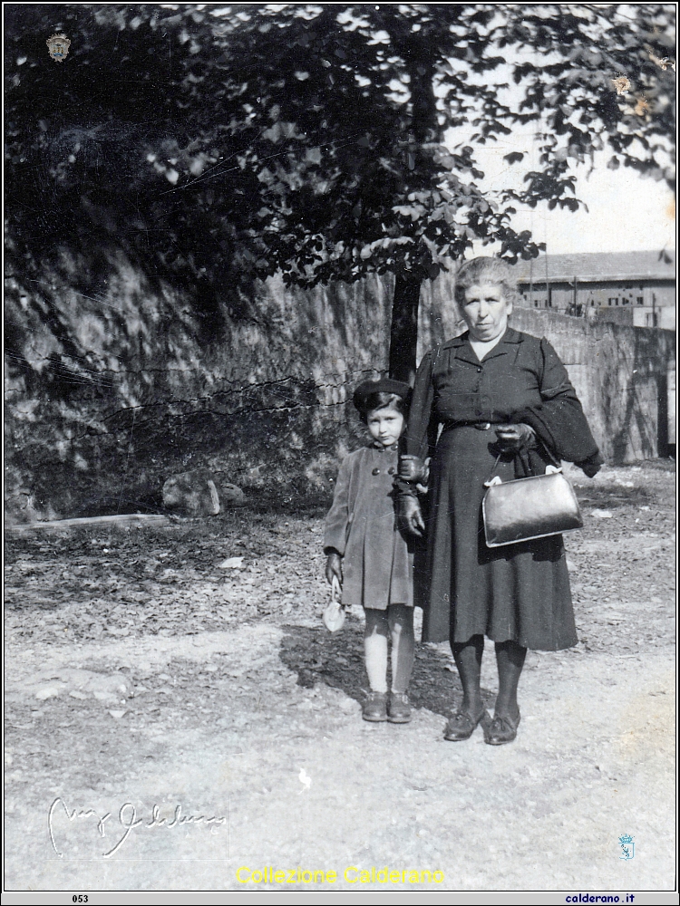 Francoise et Josephine 21-12-1953.jpeg
