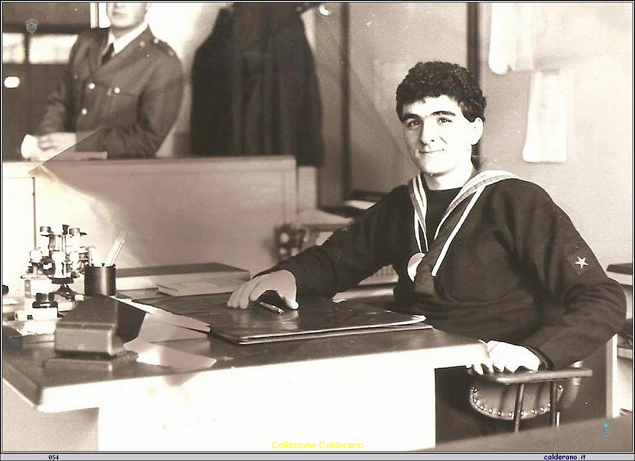 Nino Ferrara marinaio.jpg