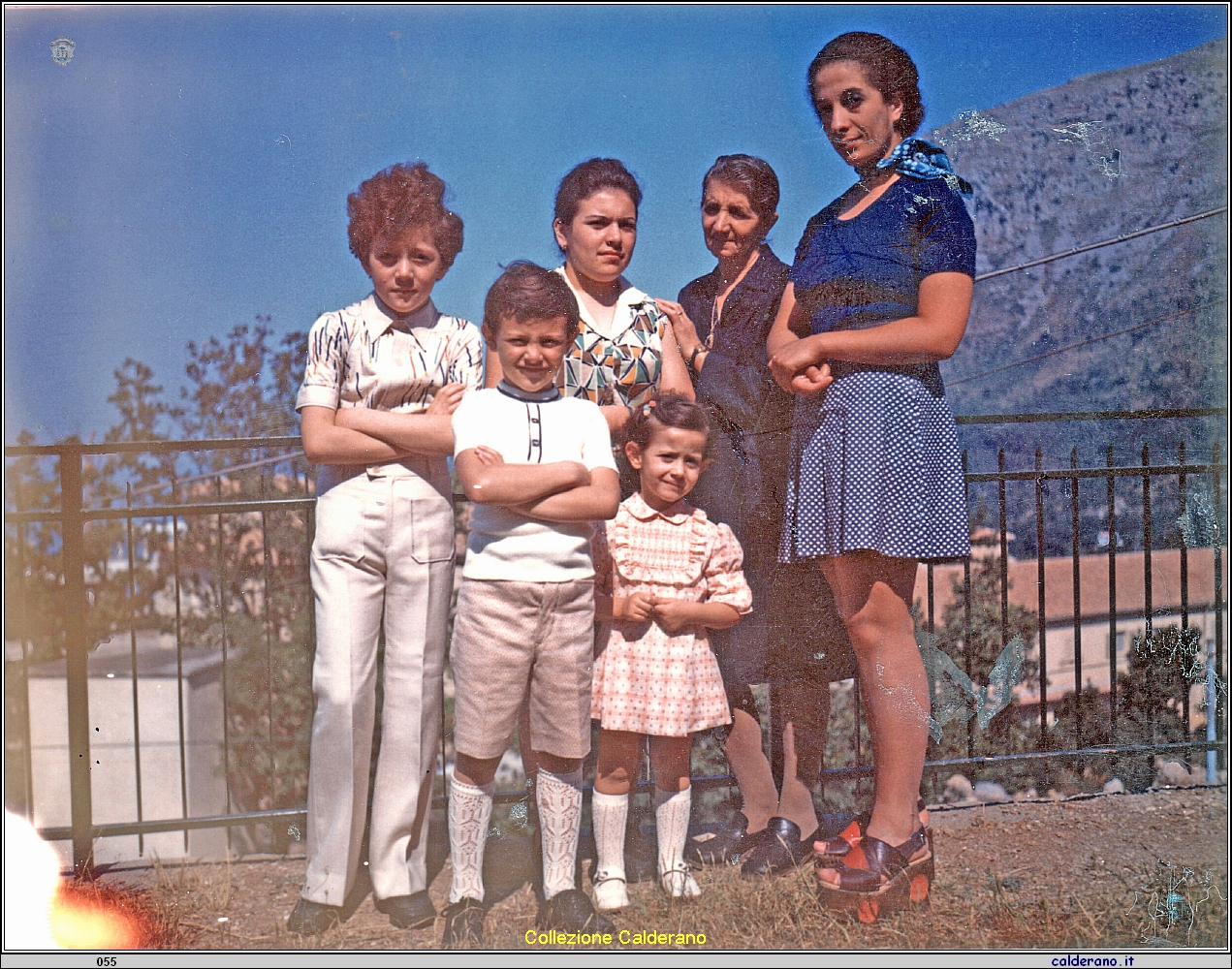 Franco, Miriam e Dario Feminella con Maria, Tetella Liberatore e Marisosa Calderano 1972.jpeg