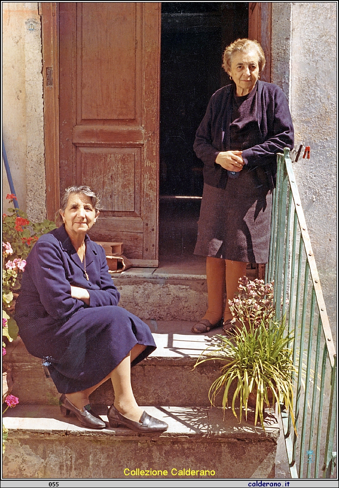 Tetella Liberatore e Immacolata Mazzeo Cioffi 22-5-1972.jpeg