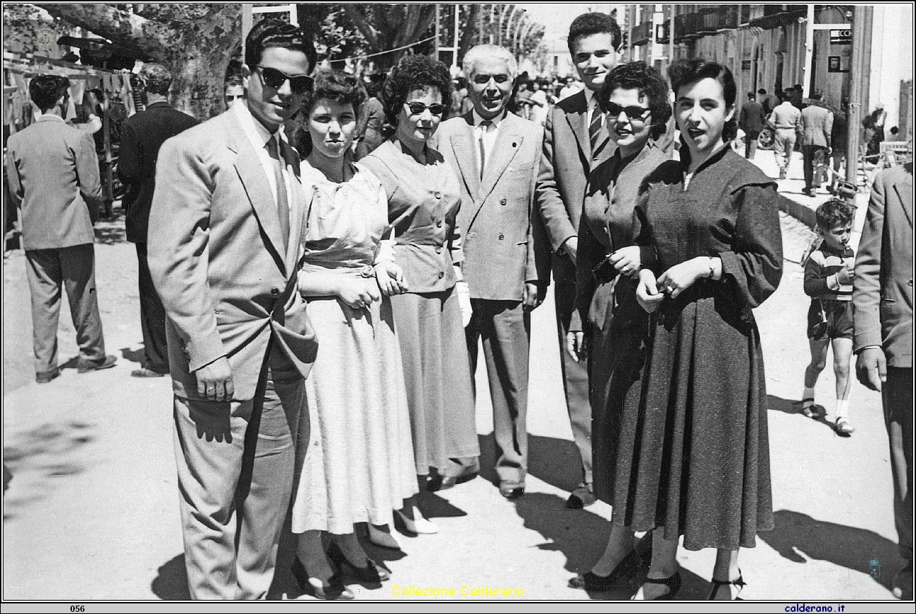 Titina La Neve, Emilia Calderano e Pinuccia De Pasquale a Sapri.jpg