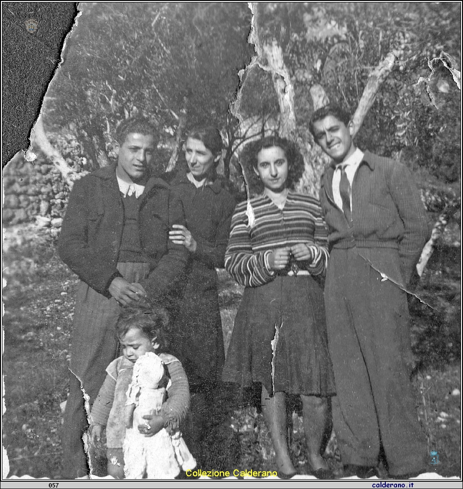 Peppino e Tetella Liberatore, Pinuccia De Pasquale e ---.jpg