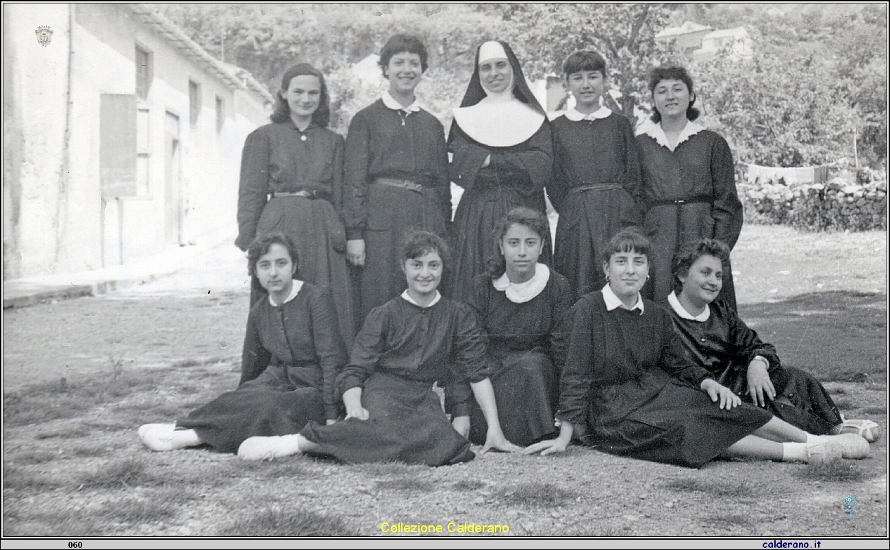 Alunne del Primo Magistrale 1955-56.jpeg