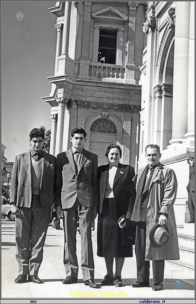 Famiglia di Gerardo Talarico - Pompei 28-2-1960.jpeg