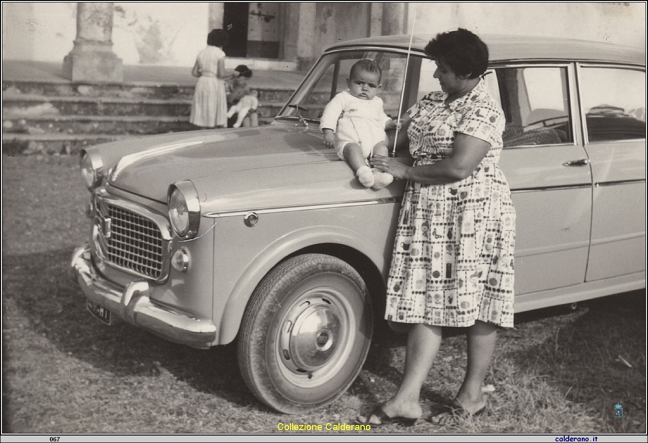 Dammiano con la 1100 al Castello.jpeg